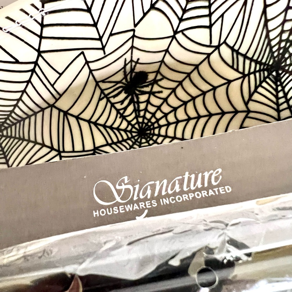 Halloween Large Ramen Noodle Bowl with Chopsticks Crawling Spiders and Webs - Picture 6 of 6